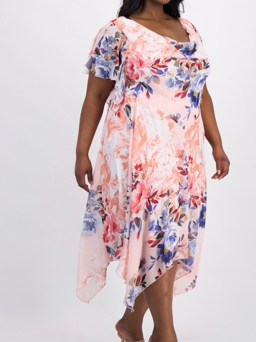 Signature Robbie bee floating romantic drape Floral Pink Chiffon V-Neck Dress 24